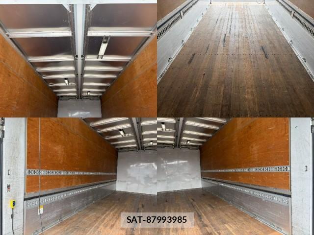 MITSUBISHI FUSO Fighter 2013-08 7805643-9