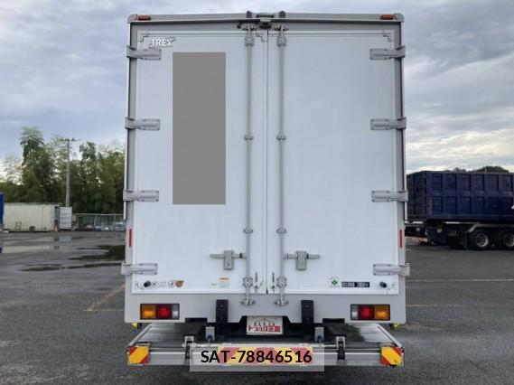MITSUBISHI FUSO Fighter 2021 7808098-4
