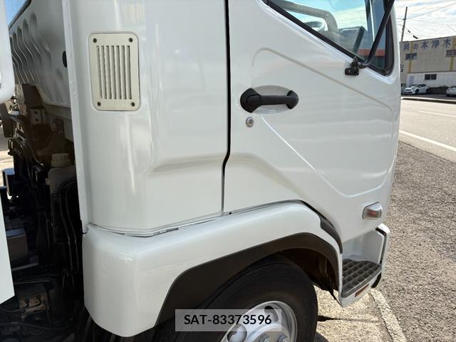 MITSUBISHI FUSO Fighter 2011-11 7809591-13