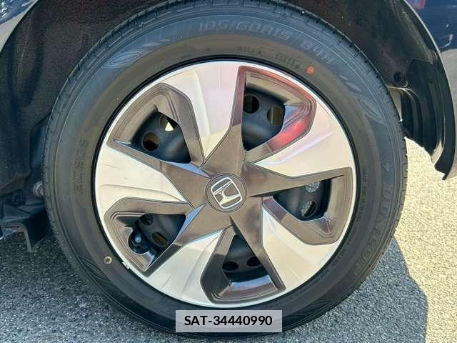 Honda FIT HYBRID 2017-03 7795684-12