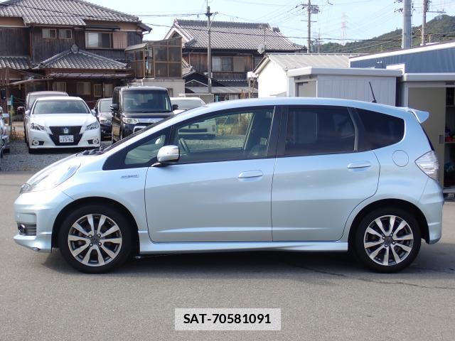 Honda FIT HYBRID 2012-06 7796062-10