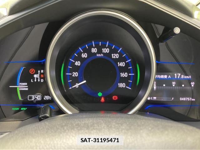 Honda FIT HYBRID 2016-10 7796574-12
