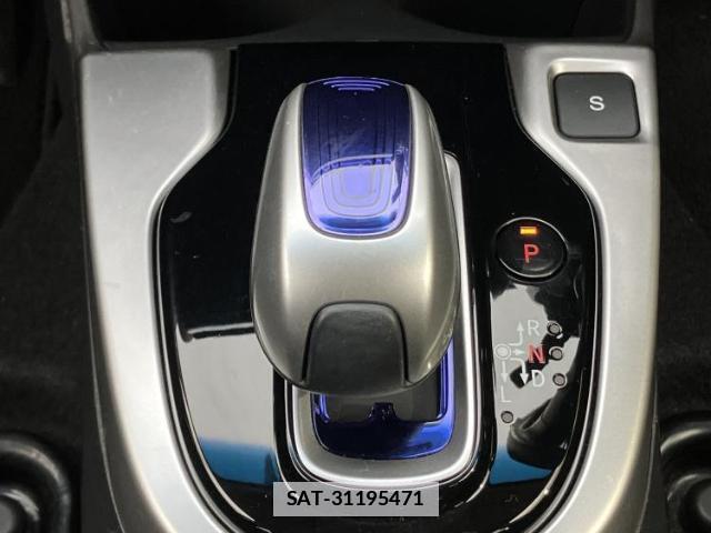 Honda FIT HYBRID 2016-10 7796574-16