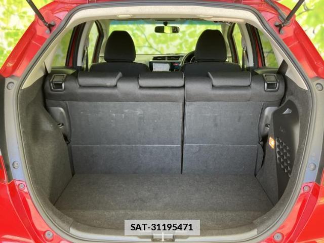 Honda FIT HYBRID 2016-10 7796574-7