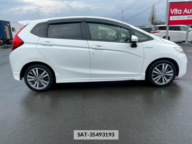 Honda FIT HYBRID 2015-04 7797185-2