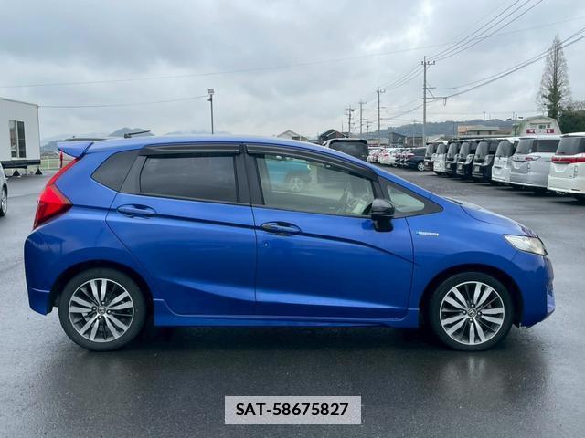 Honda FIT HYBRID 2015-01 7797187-17