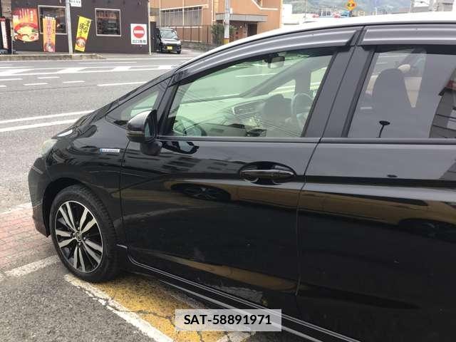 Honda FIT HYBRID 2018-03 7797577-15