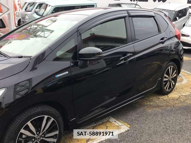 Honda FIT HYBRID 2018-03 7797577-17