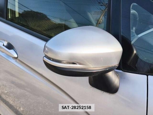 Honda FIT HYBRID 2015-02 7798532-14