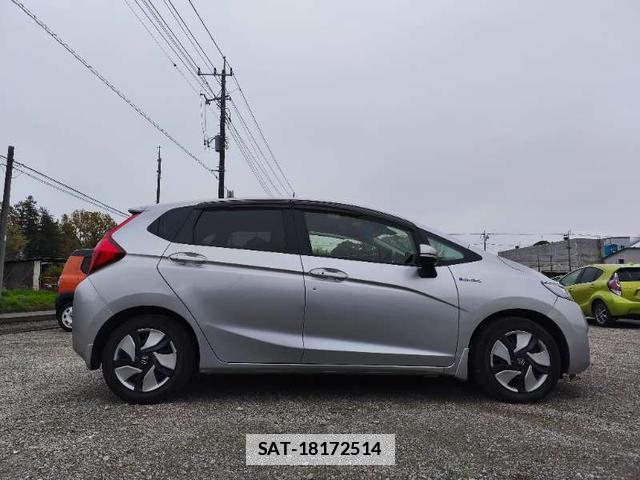 Honda FIT HYBRID 2013-10 7798536-16