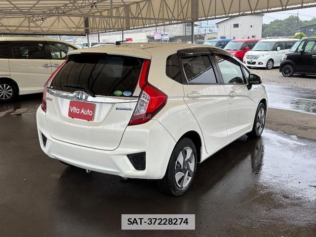 Honda FIT HYBRID 2014-04 7798553-12