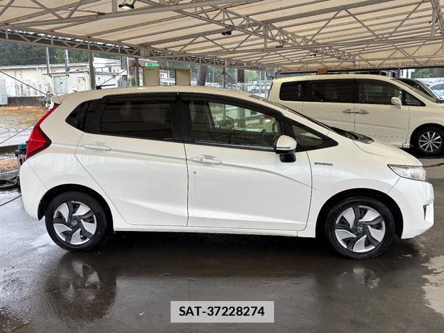 Honda FIT HYBRID 2014-04 7798553-15