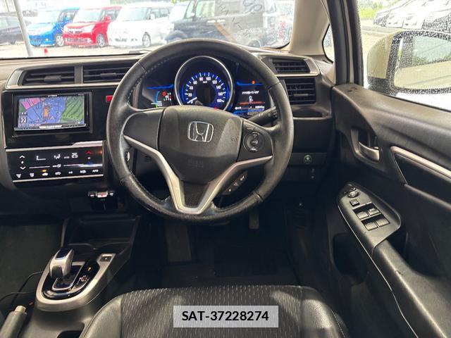 Honda FIT HYBRID 2014-04 7798553-18