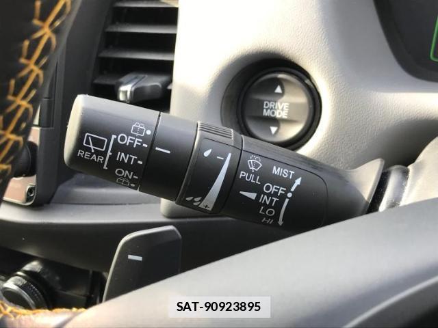 Honda FIT HYBRID 2023-02 7800247-14