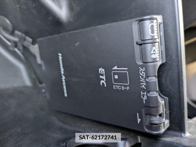 Honda FIT HYBRID 2011-09 7800287-1