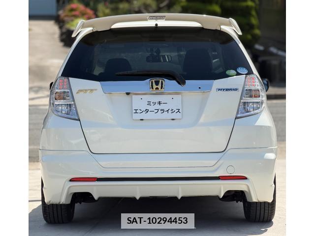 Honda FIT HYBRID 2011-10 7801019-10