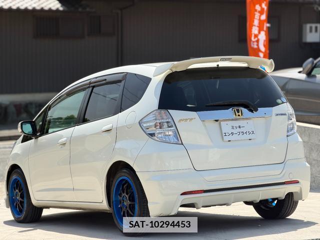 Honda FIT HYBRID 2011-10 7801019-3