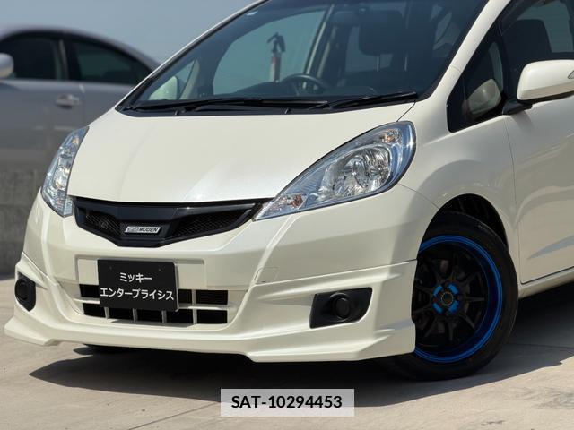Honda FIT HYBRID 2011-10 7801019-8