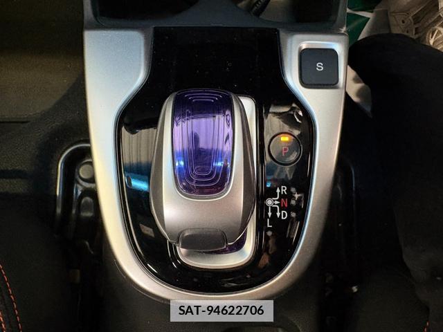 Honda FIT HYBRID 2015-04 7801948-13