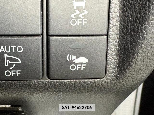 Honda FIT HYBRID 2015-04 7801948-14