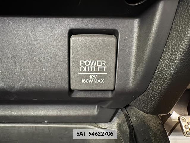 Honda FIT HYBRID 2015-04 7801948-15