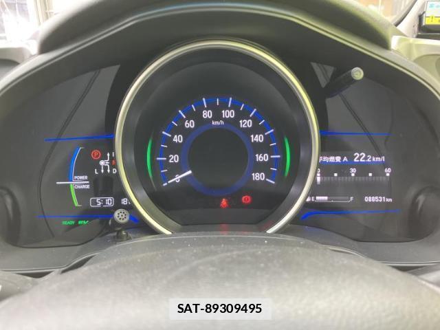 Honda FIT HYBRID 2017-05 7808033-12
