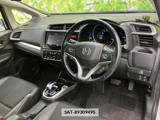 Honda FIT HYBRID 2017-05 7808033-4