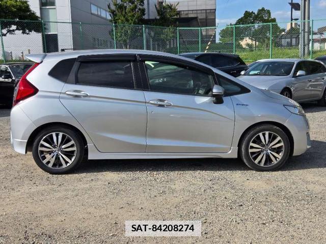 Honda FIT HYBRID 2014-04 7808498-13