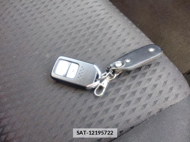 Honda FIT HYBRID 2019-09 7810256-14