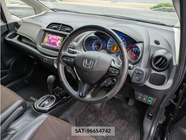 Honda FIT SHUTTLE HYBRID 2012-01 7807151-11