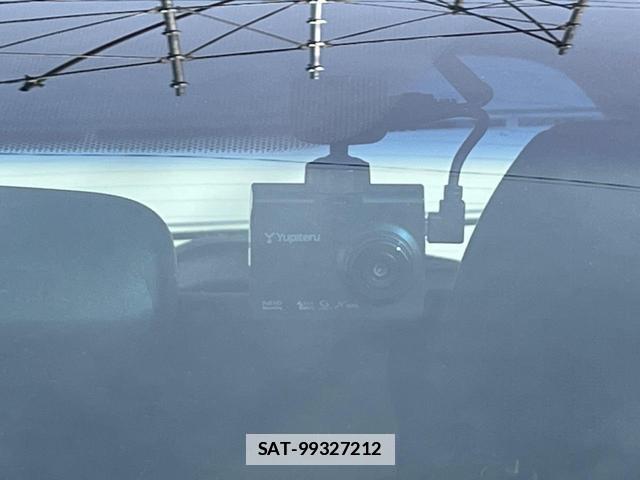 Honda FIT 2015-06 7794292-5