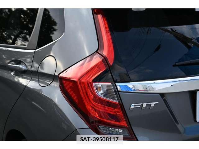Honda FIT 2017-12 7796613-19