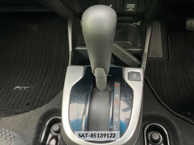 Honda FIT 2018-03 7802622-17