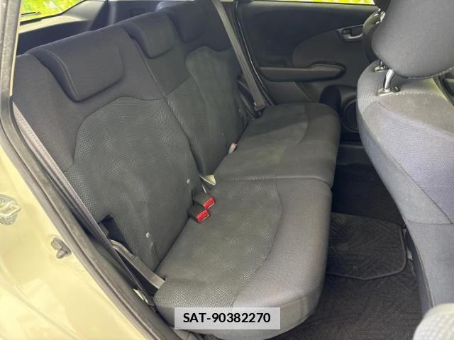 Honda FIT 2013-07 7808865-4