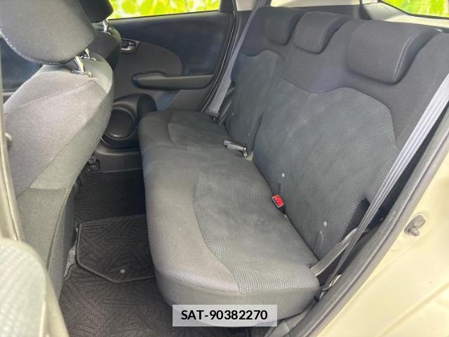 Honda FIT 2013-07 7808865-6