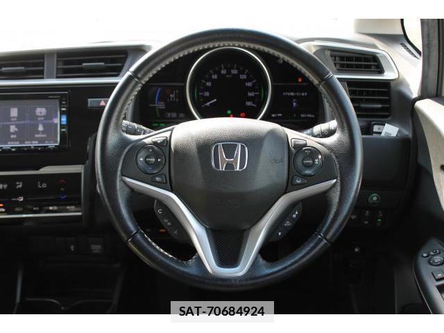 Honda FIT 2017-11 7809714-10