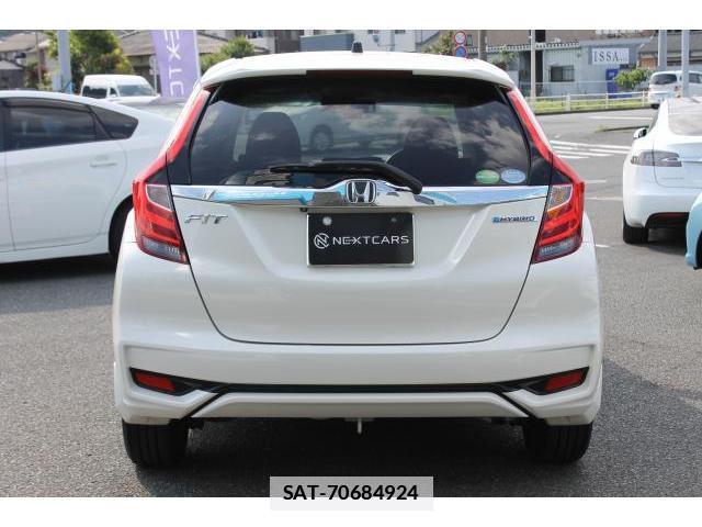 Honda FIT 2017-11 7809714-6
