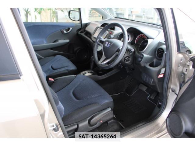 Honda FIT 2010-03 7810119-17