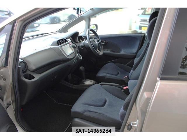 Honda FIT 2010-03 7810119-19
