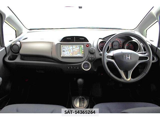Honda FIT 2010-03 7810119-3