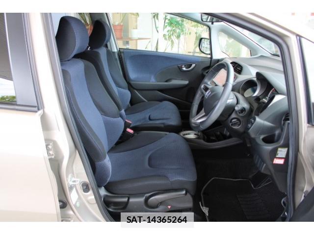 Honda FIT 2010-03 7810119-4