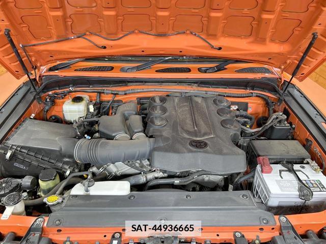 Toyota FJ CRUISER 2013-07 7794588-17