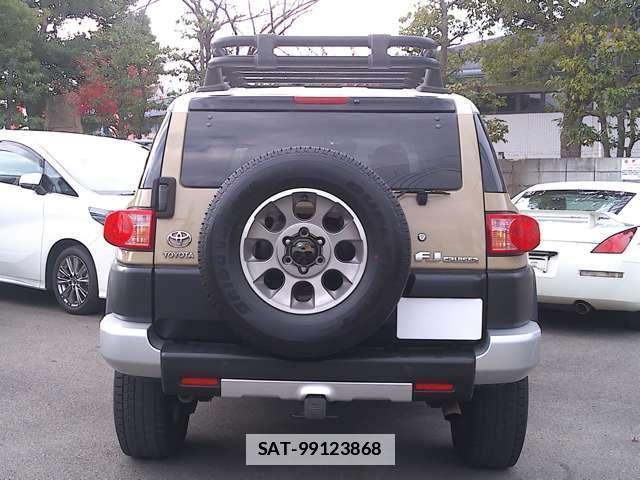 Toyota FJ CRUISER 2011-08 7796578-1