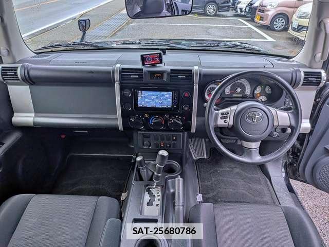 Toyota FJ CRUISER 2013-09 7803077-1