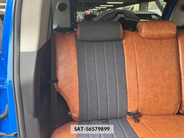 Toyota FJ CRUISER 2012-04 7808422-12