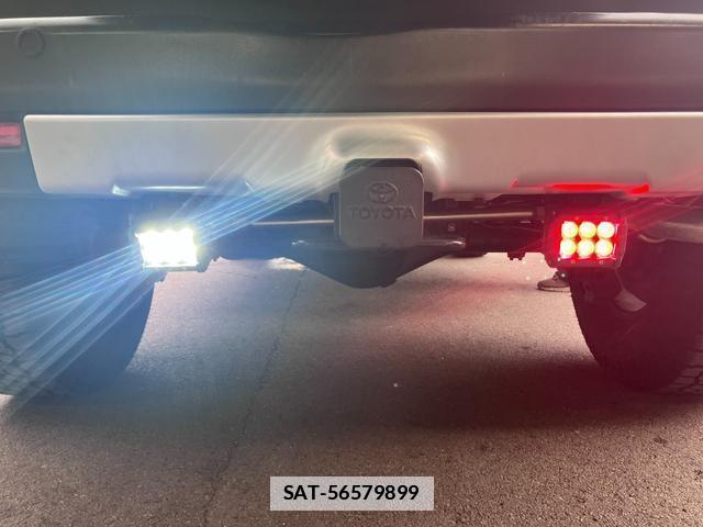 Toyota FJ CRUISER 2012-04 7808422-16