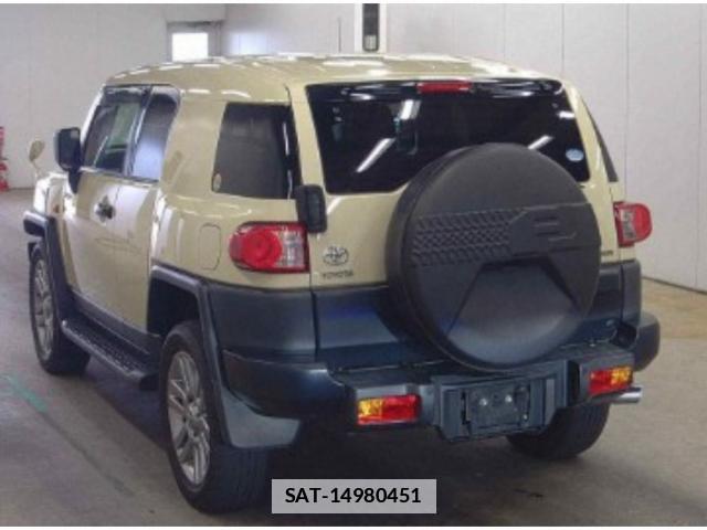 Toyota FJ CRUISER 2017-11 7811082-1