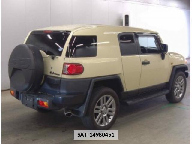 Toyota FJ CRUISER 2017-11 7811082-5