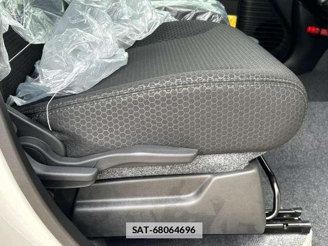 Mazda FLAIR CROSSOVER 2024-09 7795617-18