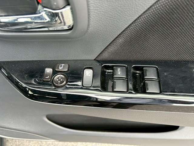 Mazda FLAIR 2015-08 7795637-2